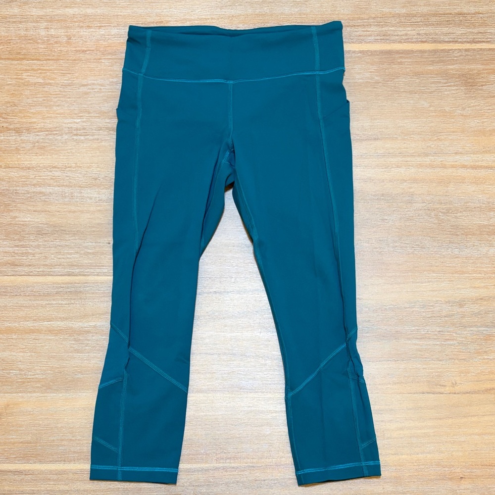 Lululemon Athletica Teal Capris